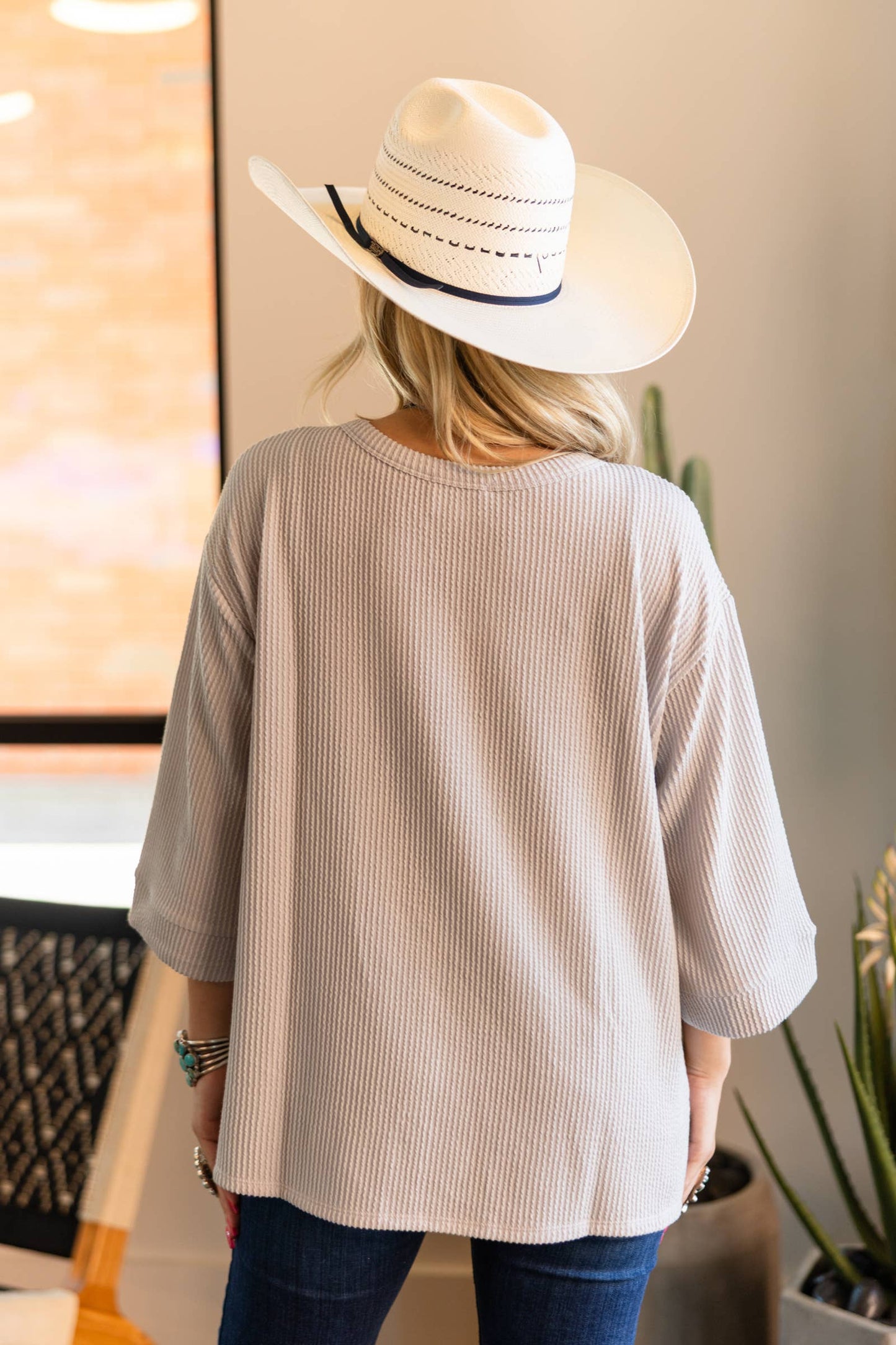 Ribbed 3/4 Sleeve Knit Top