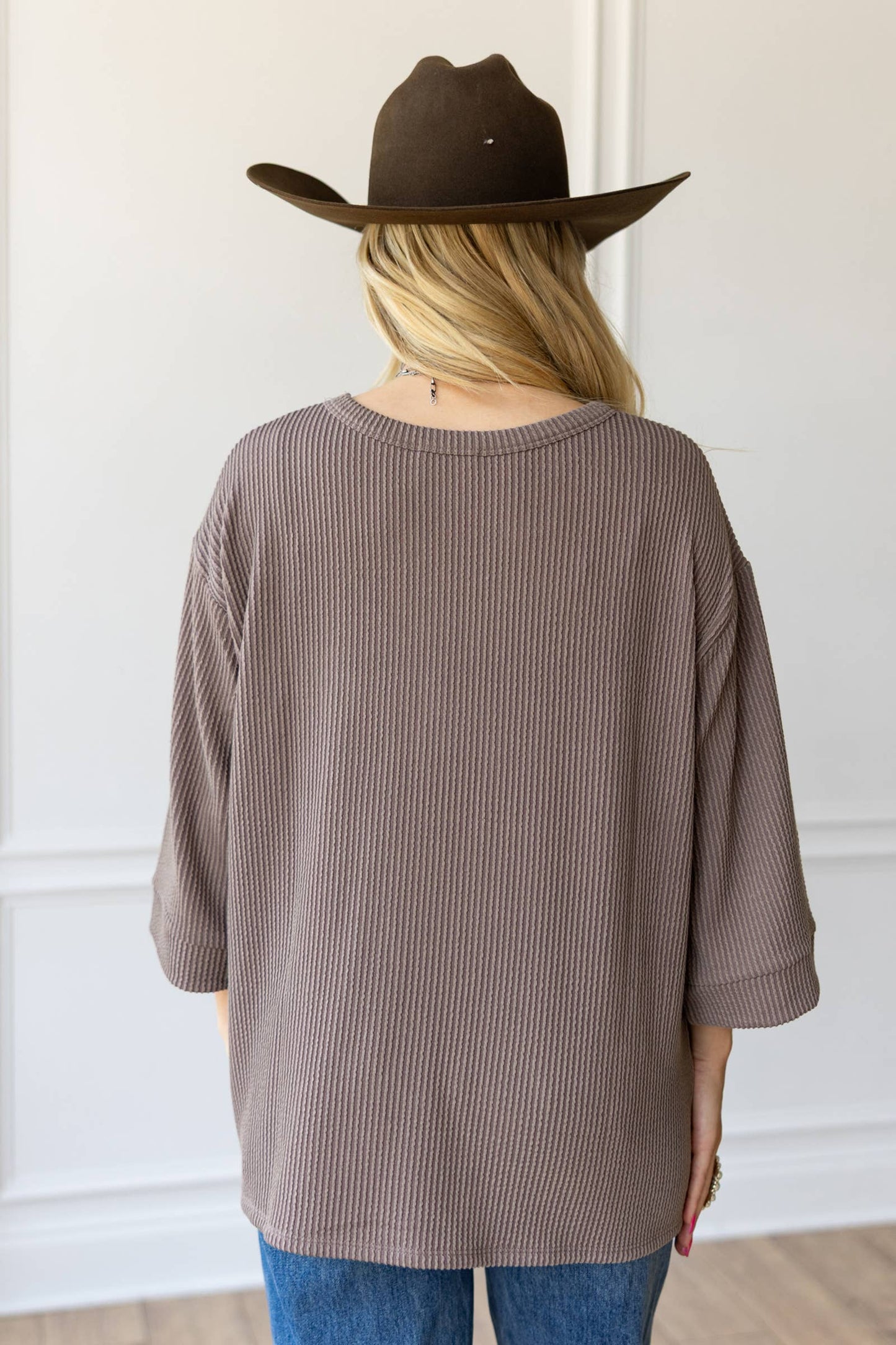 Ribbed 3/4 Sleeve Knit Top