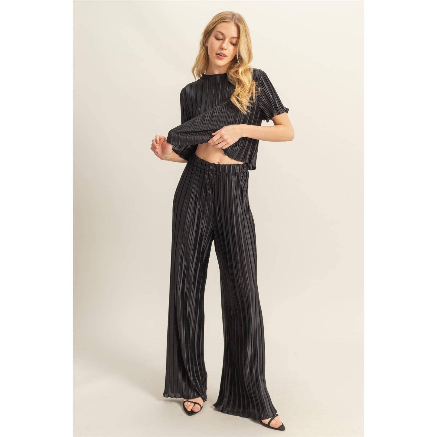 SET-Crinkle Plisse Short Sleeve Top And Pants Set