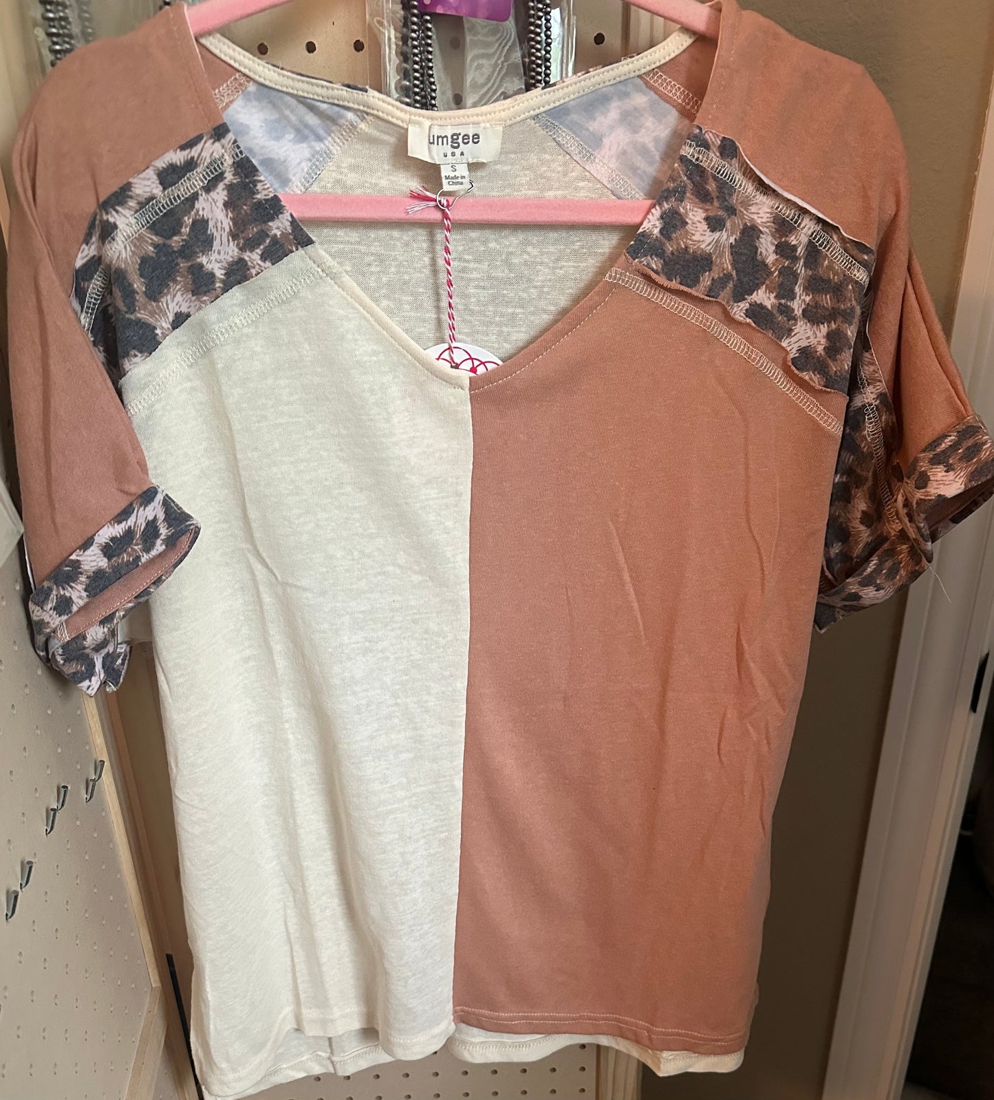 Umgee 2-TONE Leopard top