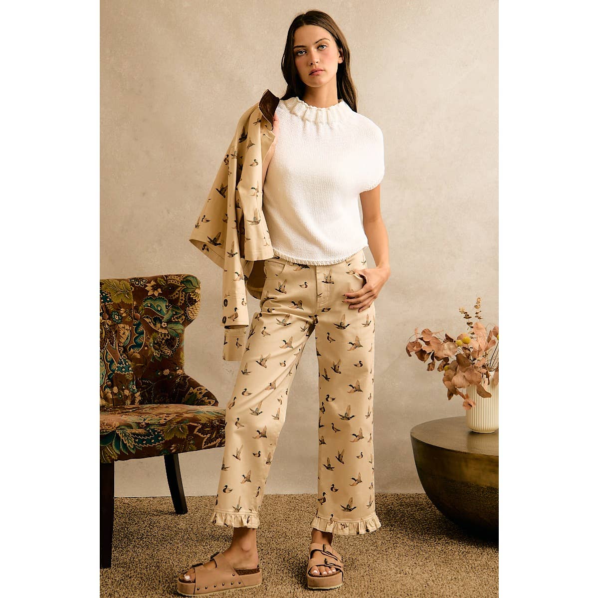 MALLARD DUCK PRINT RUFFLE LEG PANTS